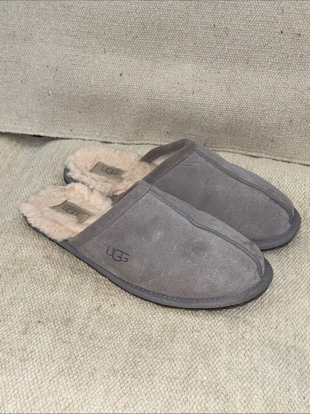 UGG Wms size 10 (fit smaller IMO) Gray Suede Shearling Lined Slip-On Slippers